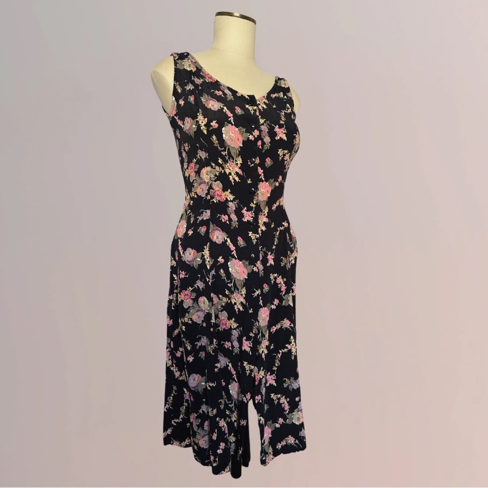 🔥SOLD🔥VINTAGE 90s Floral Sleeveless Button Front Dress